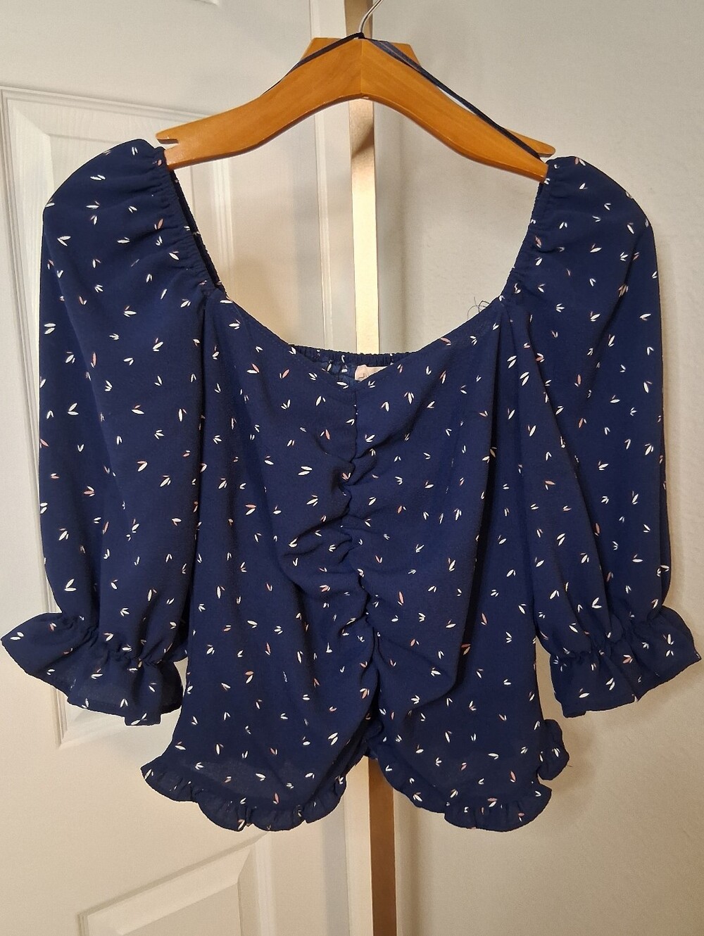 No Frills Crop Top Blouse Juniors Medium Navy Blue Printed